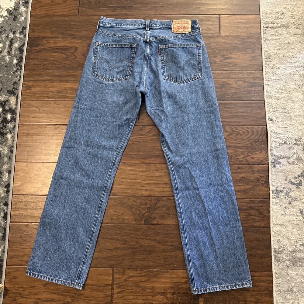 VTG 90s Levis Jeans 501 Original Fit Jeans Men 34x32 Medium Wash Non-Stretch EUC